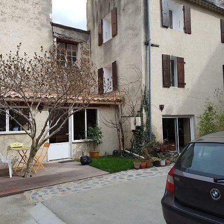 Maison Atypique au pied du château Montélimar Extérieur photo